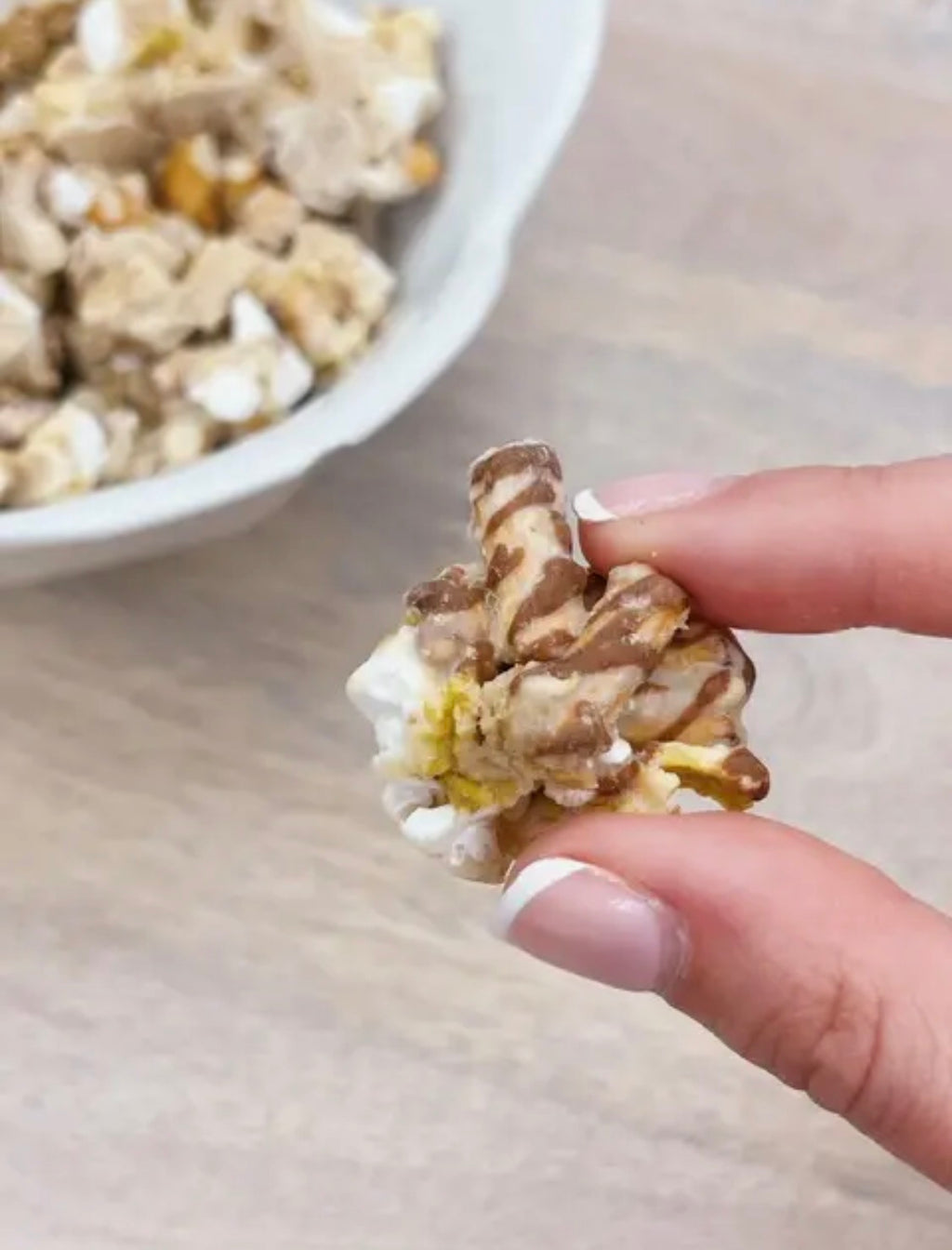 Chunk Nibbles S'mores Sweet & Salty Clusters Handcrafted Peanut-Free,  4.25oz Bag