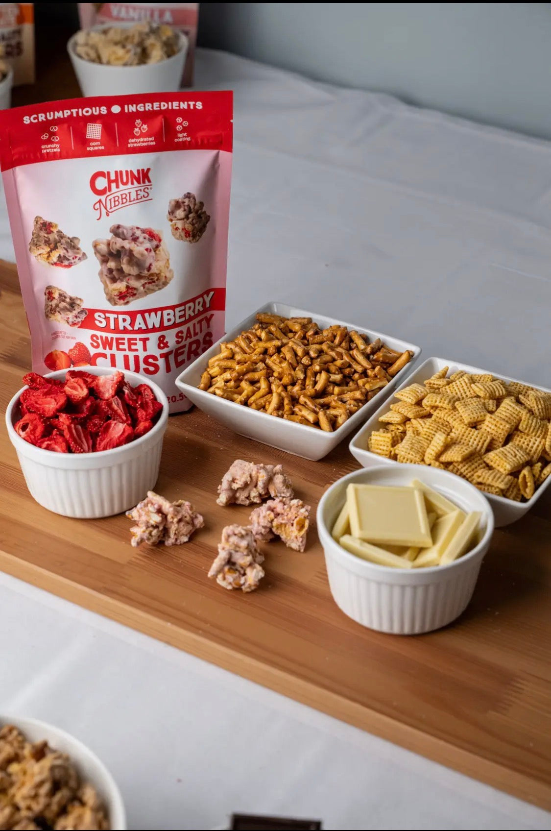 Chunk Nibbles Strawberry Sweet & Salty Clusters Real Strawberries 120.5g